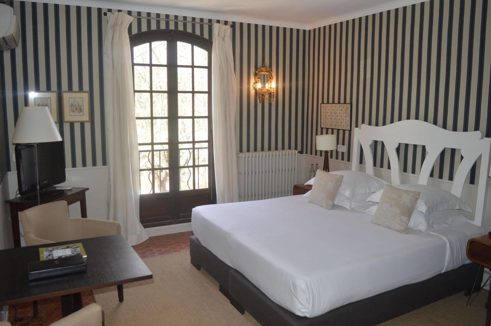 Hotel Le Prieure Villeneuve-lès-Avignon Zewnętrze zdjęcie