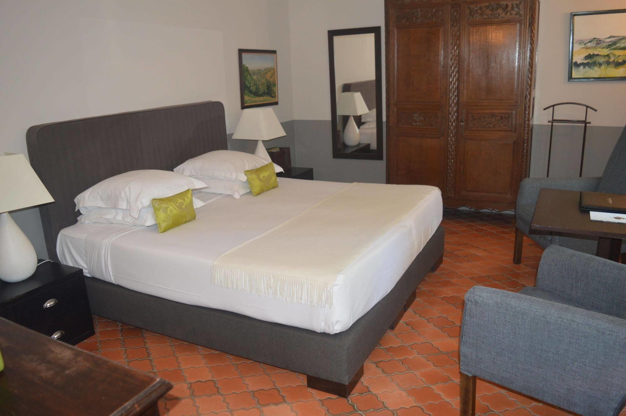 Hotel Le Prieure Villeneuve-lès-Avignon Zewnętrze zdjęcie